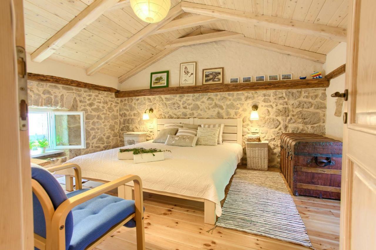 White Cottage Heritage House Čižići Exteriér fotografie